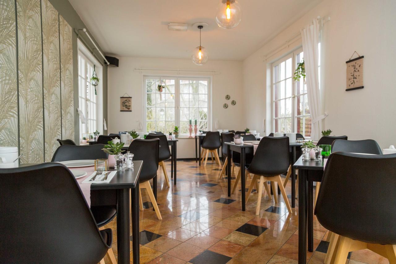 Hotel - Restaurant De 4 Jaargetijden إيبين المظهر الخارجي الصورة